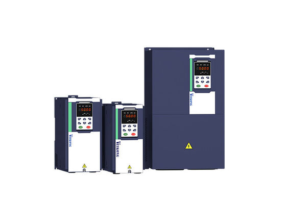Điều chỉnh tự động tốc độ động cơ và dòng chảy nước với bộ điều khiển bơm nước mặt trời