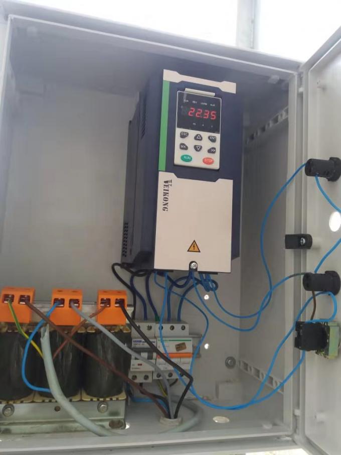 Bộ điều khiển bơm năng lượng mặt trời 3 pha 230VAC 400VAC 7.5kw 10hp Điều khiển VFD MPPT 3