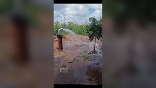 Ổ đĩa bơm năng lượng mặt trời VEIKONG với màn hình LCD đầy màu sắc giành được sự đánh giá cao từ khách hàng Kenya